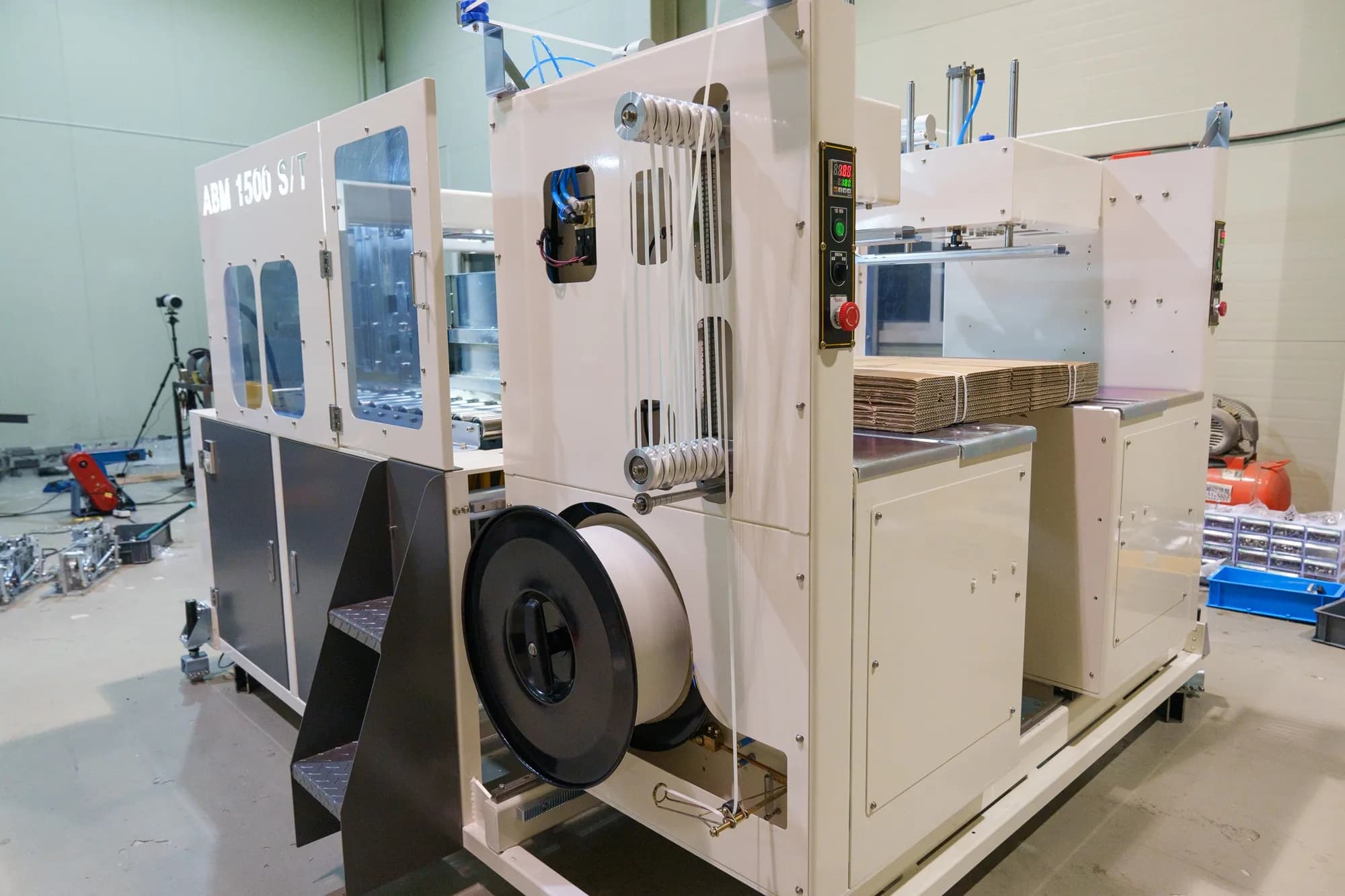 Toàn cảnh AMB 1500 T